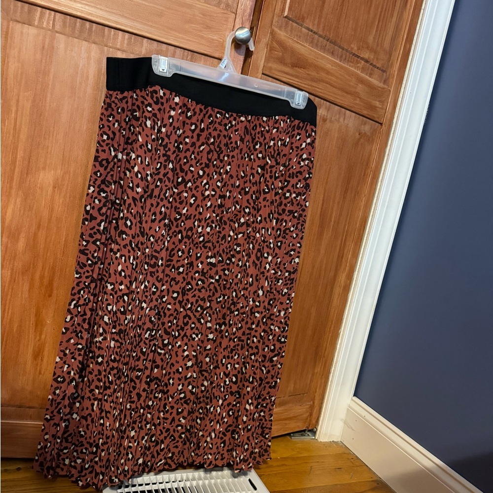 Evri cheetah skirt- elastic waist size 18/20